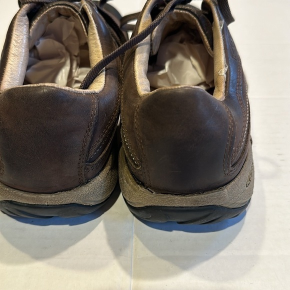 Keen leather brown Toyah lace up tennis shoes hiking that can be unisex size 8.5 - Picture 5 of 9